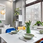 Stylish, Fully Equipped Central Apartment Beside Hyde Park