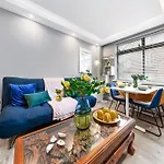 Stylish, Fully Equipped Central Apartment Beside Hyde Park