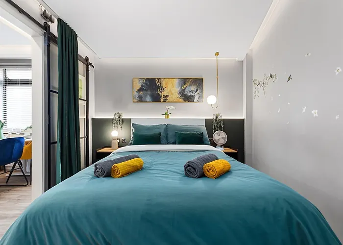 Stylish, Fully Equipped Central Apartment Beside Hyde Park